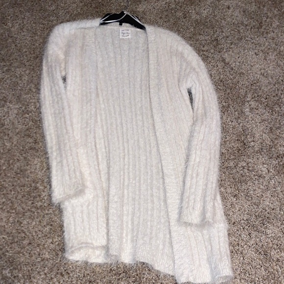 White cardigan - Picture 1 of 2